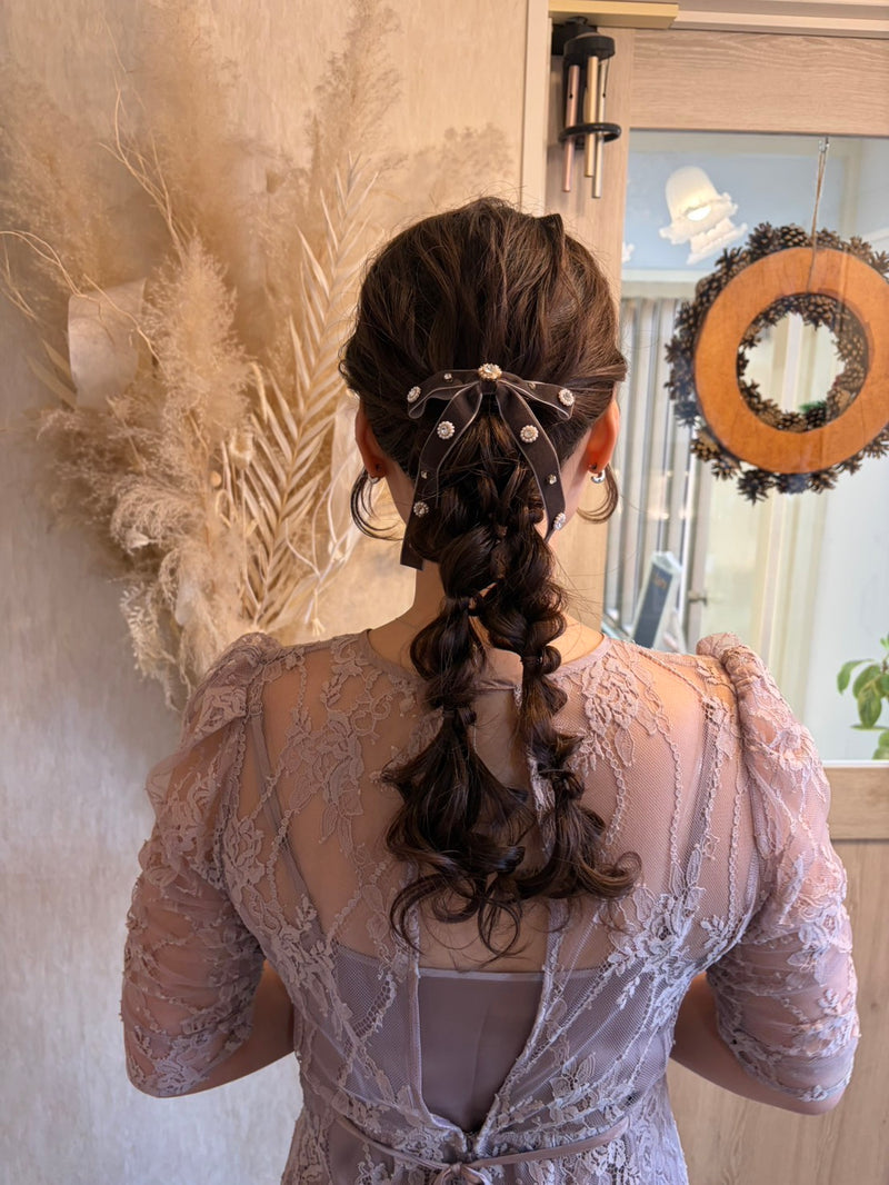 リボンを使った編みおろしヘアセット